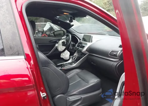 2020 Mitsubishi Eclipse Cross Se 1.5T Awc/Sel 1.5T Awc from USA, damaged, VIN JA4AT5AA8LZ016229